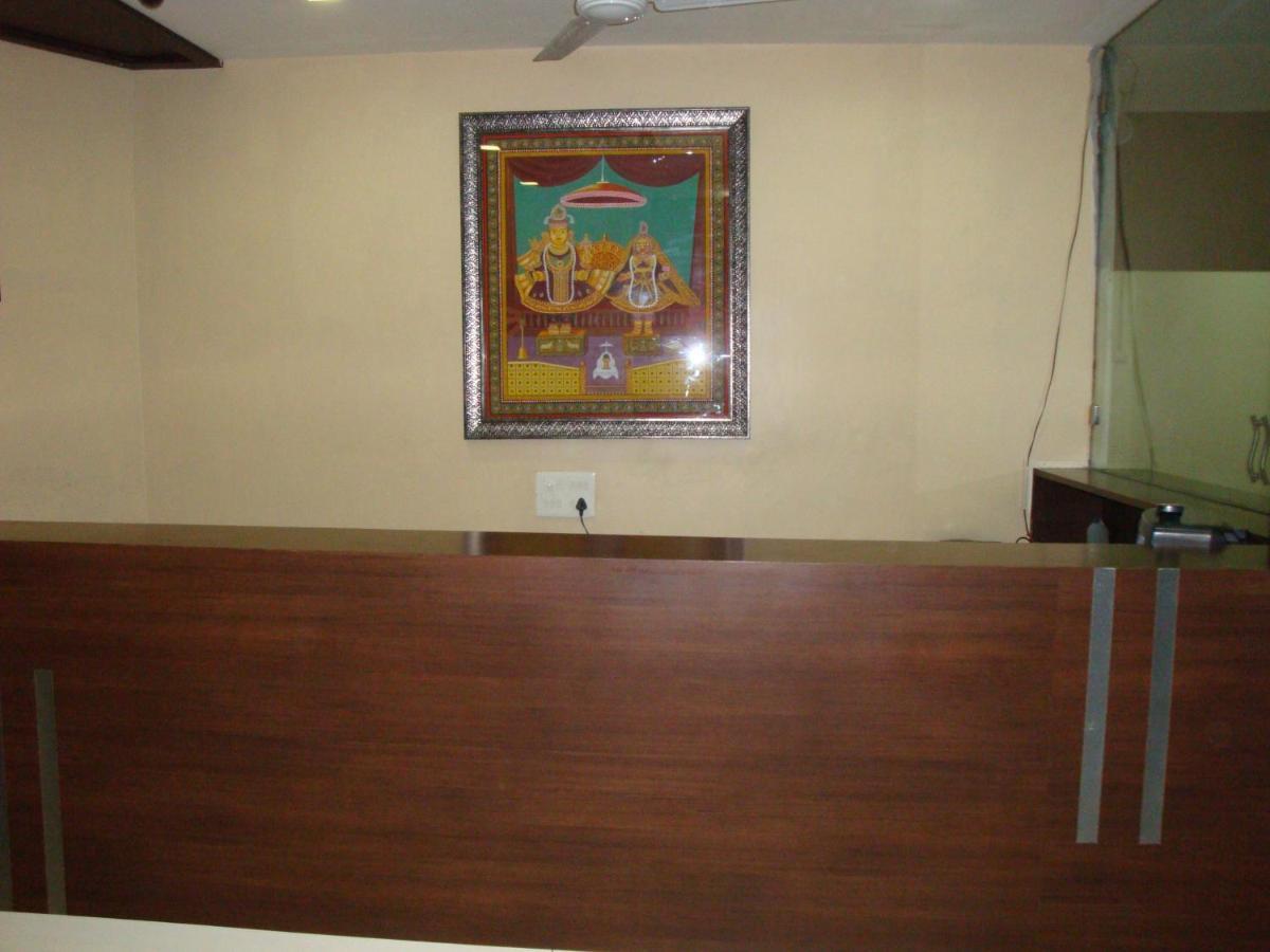 Hotel Bagla Atithi Banaras Варанаси Экстерьер фото