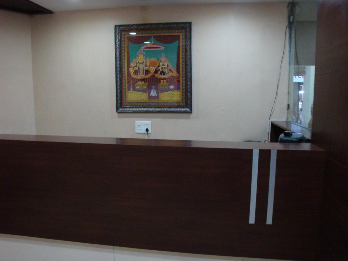Hotel Bagla Atithi Banaras Варанаси Экстерьер фото